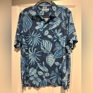 Tommy Bahama silk camp shirt Large Hawaiian silk floral